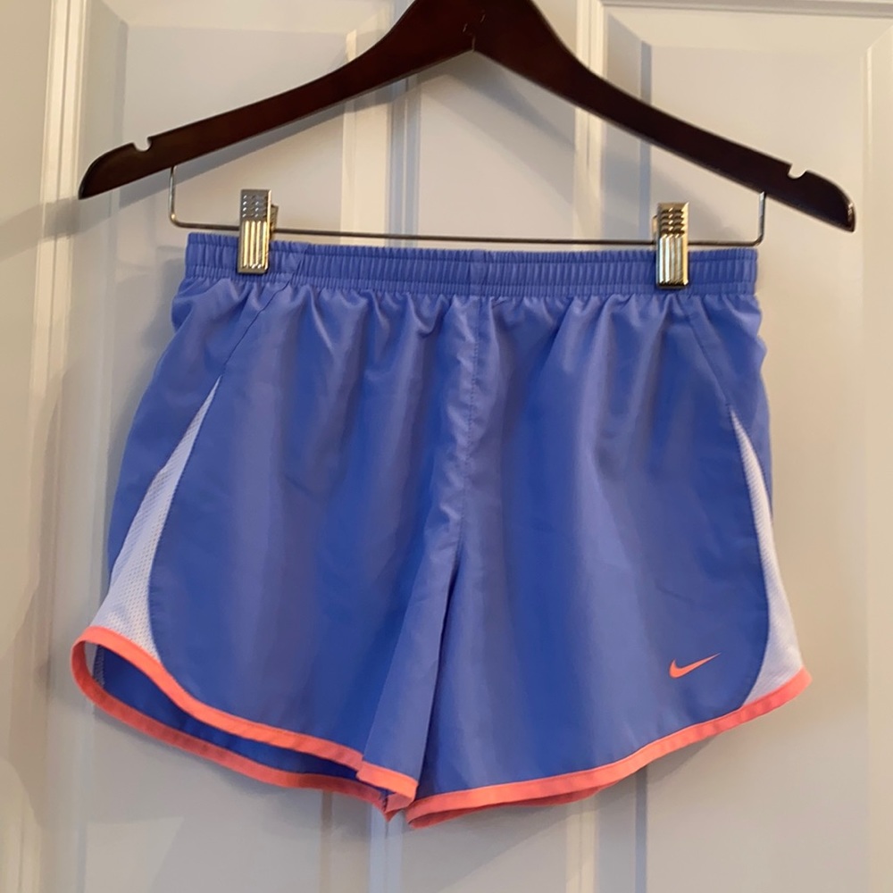Nike Girls L Running Shorts